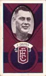 1933 Allen's League Footballers #125 Johnny Davies Front
